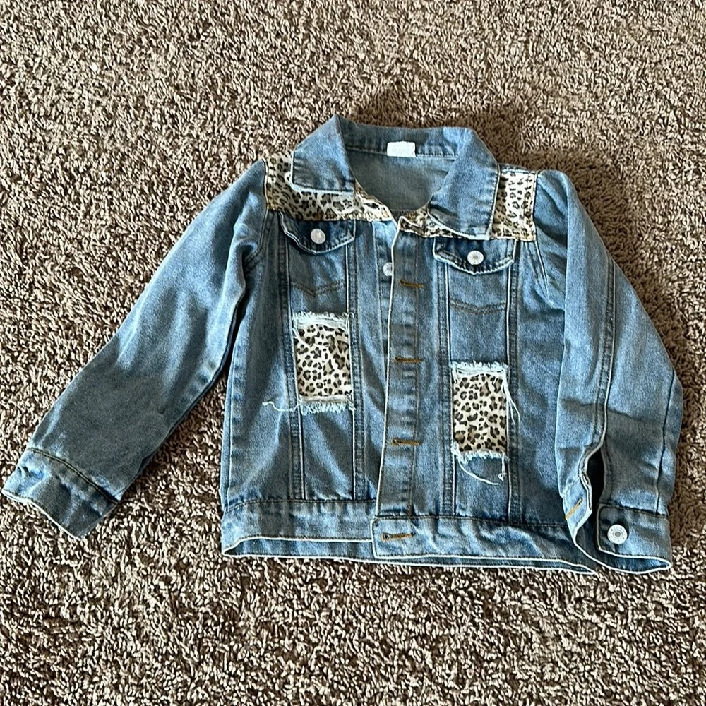 Jean jacket - Picture 1 of 1